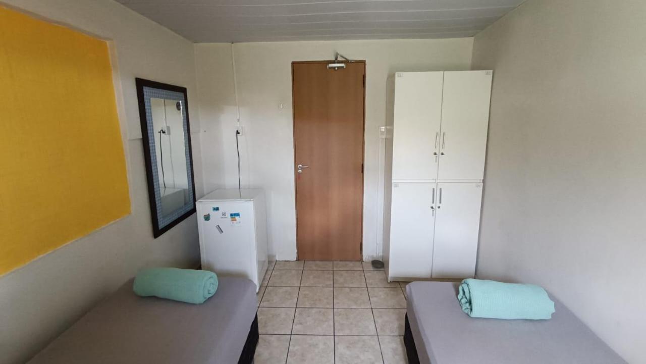 Ilha Hostal *